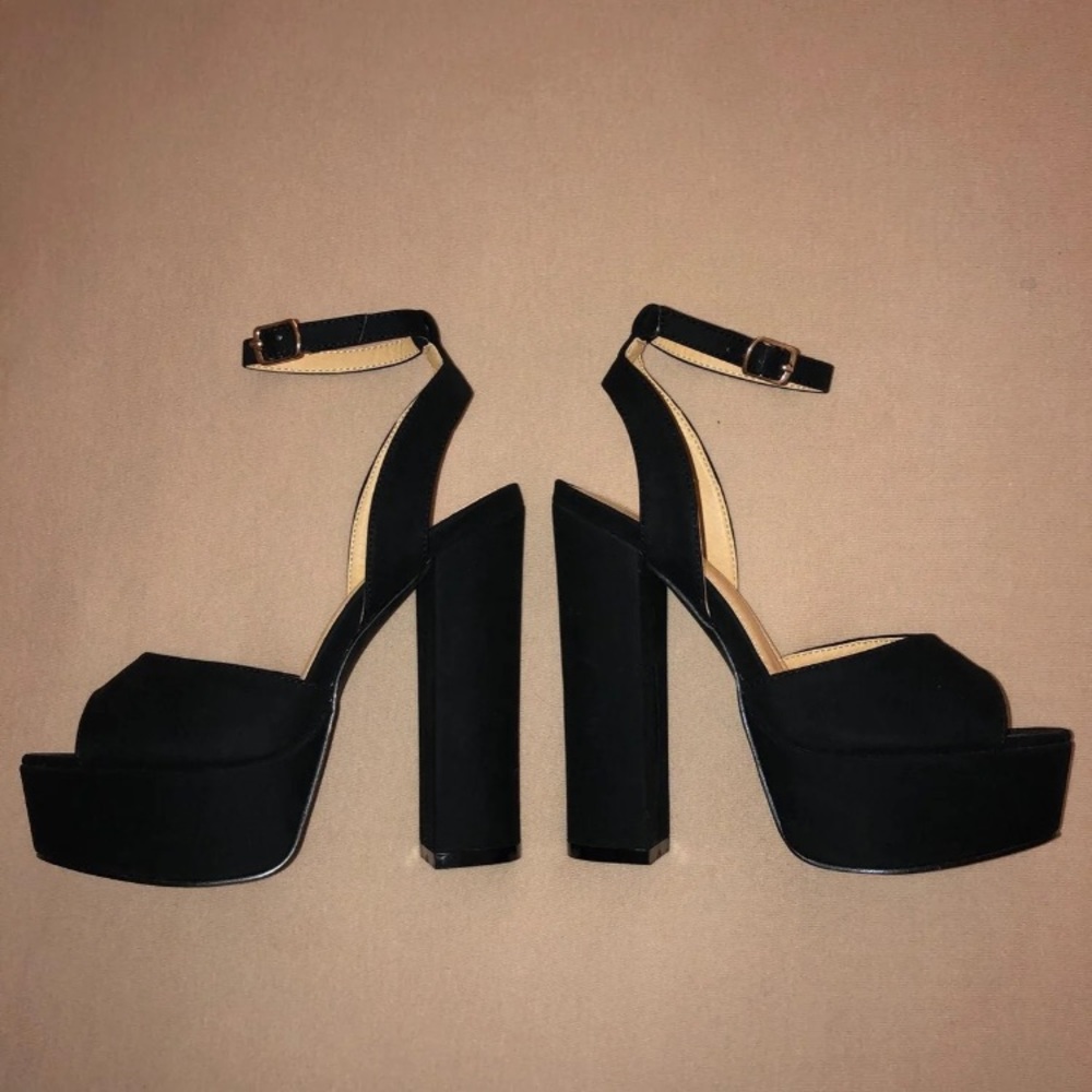 Black Peep Toe Platform Block Heels sz6